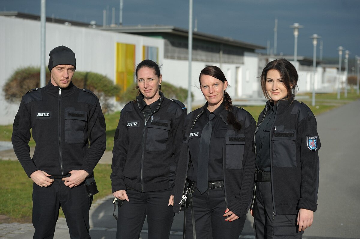 Bedienstete im Vollzugsdienst Bedienstete im Vollzugsdienst